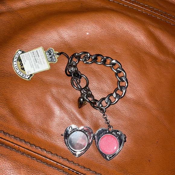 COPY - Juicy Couture Lip Balm Heart Charm Bracelet - Picture 1 of 7